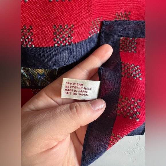 Ann Klein - Wool Scarf - Picture 5 of 5